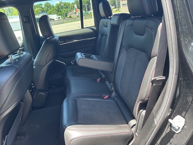 used 2022 Jeep Grand Cherokee car, priced at $37,699