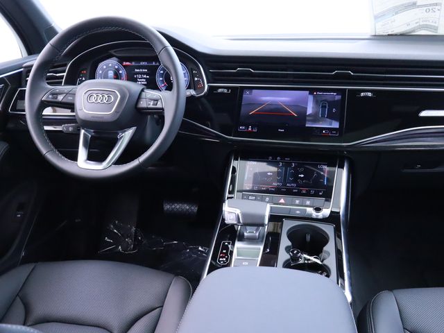 new 2025 Audi Q7 car, priced at $72,250