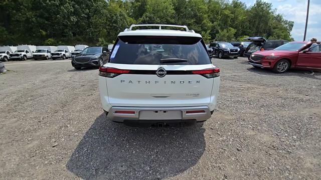 new 2024 Nissan Pathfinder car, priced at $46,676