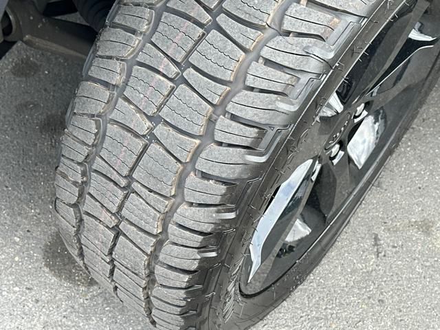 used 2023 Jeep Grand Cherokee car, priced at $32,449