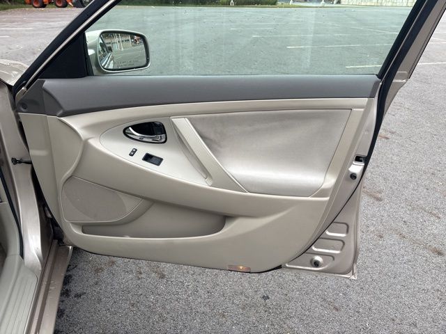 used 2007 Toyota Camry car, priced at $7,499