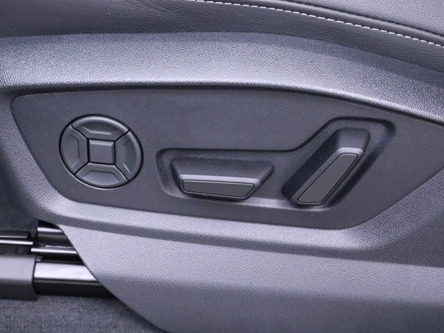 new 2025 Audi Q7 car, priced at $73,750