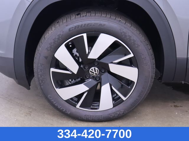 new 2025 Volkswagen Atlas Cross Sport car, priced at $42,098