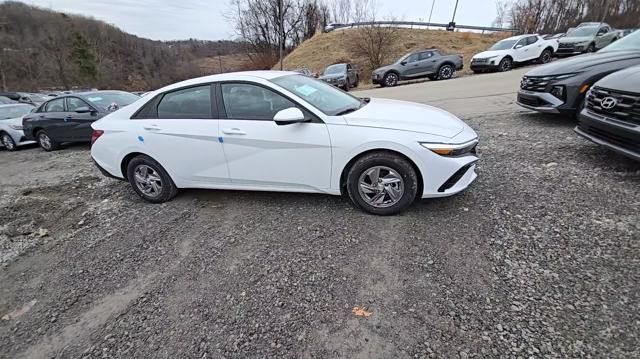 new 2025 Hyundai Elantra car, priced at $23,659