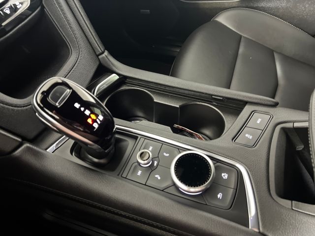 new 2025 Cadillac XT5 car