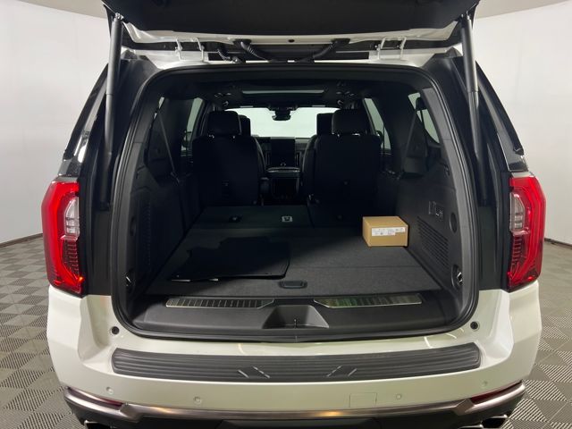 new 2025 GMC Yukon XL car, priced at $99,000