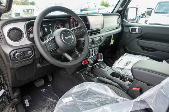 new 2025 Jeep Gladiator car, priced at $46,625