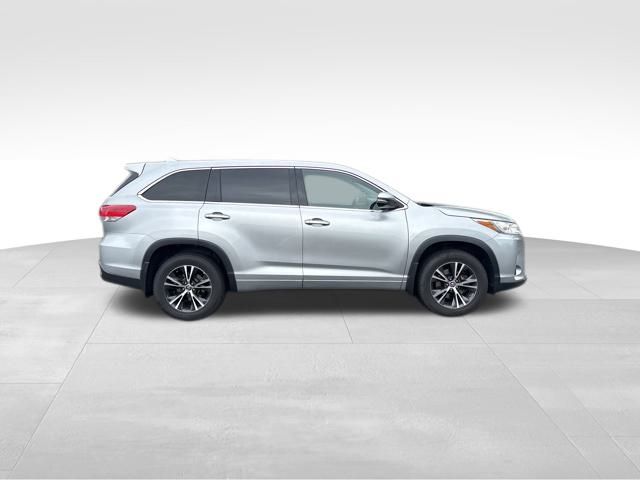 used 2017 Toyota Highlander car, priced at $17,799