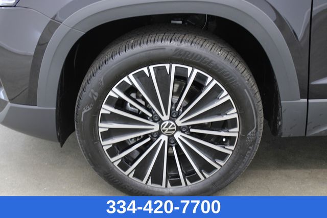 new 2025 Volkswagen Taos car, priced at $30,028