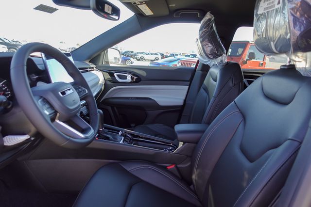 new 2025 Jeep Compass car, priced at $31,935