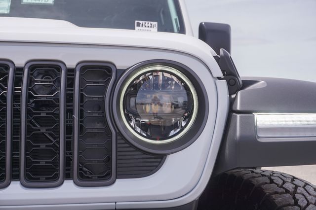 new 2024 Jeep Gladiator car, priced at $49,065