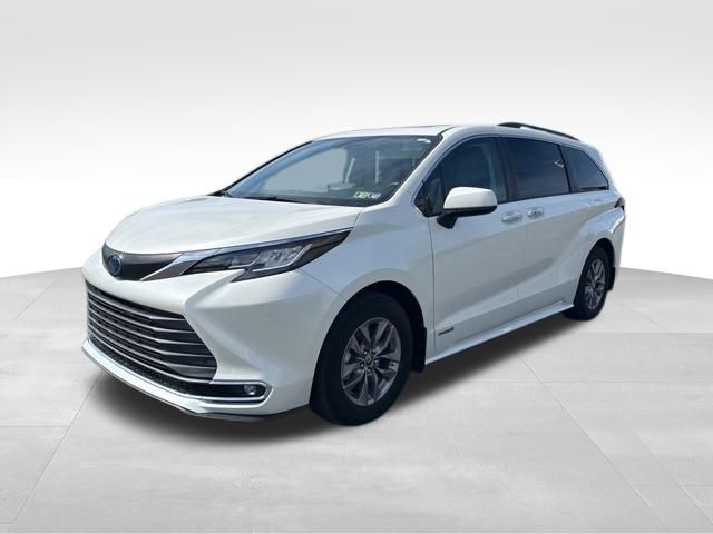 used 2021 Toyota Sienna car, priced at $38,599
