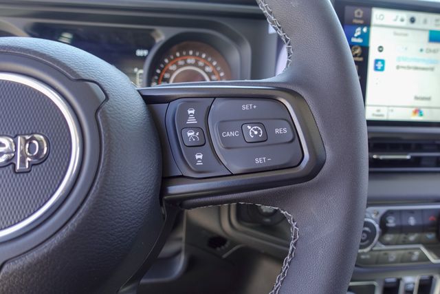 new 2025 Jeep Gladiator car, priced at $46,270