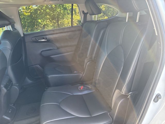 used 2021 Toyota Highlander car, priced at $32,845