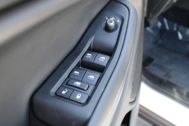 used 2024 Jeep Grand Cherokee L car, priced at $37,888