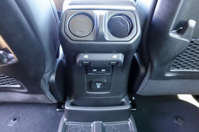 new 2025 Jeep Wrangler car, priced at $52,370