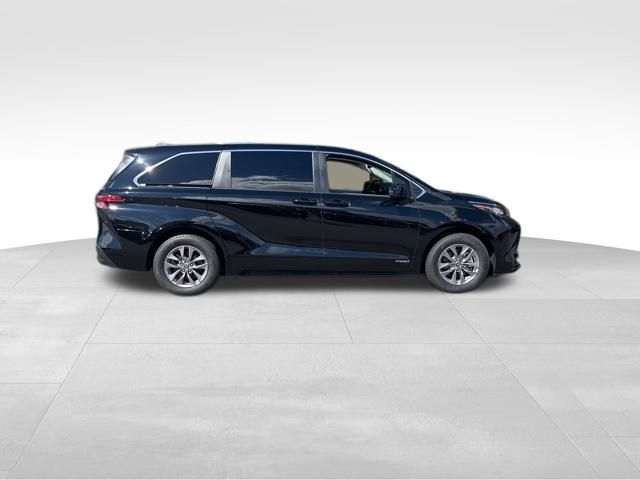 used 2021 Toyota Sienna car, priced at $36,499