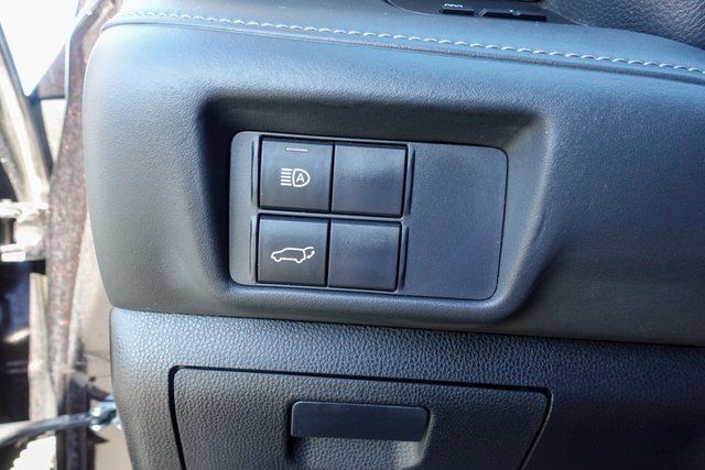 used 2022 Toyota Highlander car, priced at $33,000