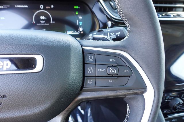 used 2024 Jeep Grand Cherokee car, priced at $29,489