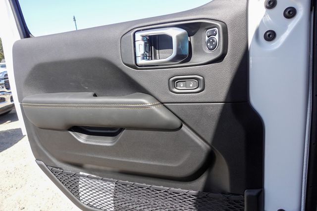 new 2025 Jeep Wrangler car, priced at $55,025