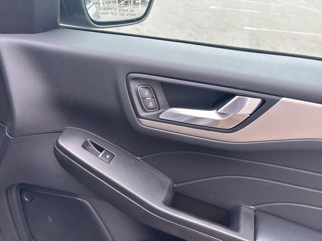 used 2021 Ford Escape Hybrid car, priced at $16,499