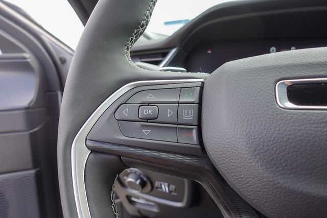new 2025 Jeep Grand Cherokee car, priced at $40,120
