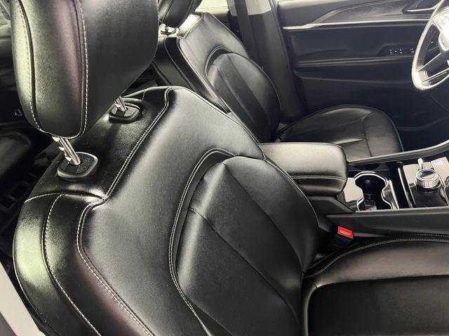 used 2021 Jeep Grand Cherokee L car, priced at $25,000