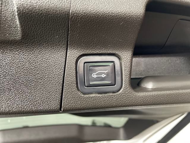 used 2022 GMC Acadia car, priced at $30,500