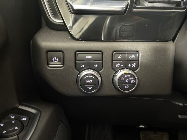 used 2022 GMC Sierra 1500 car, priced at $43,000
