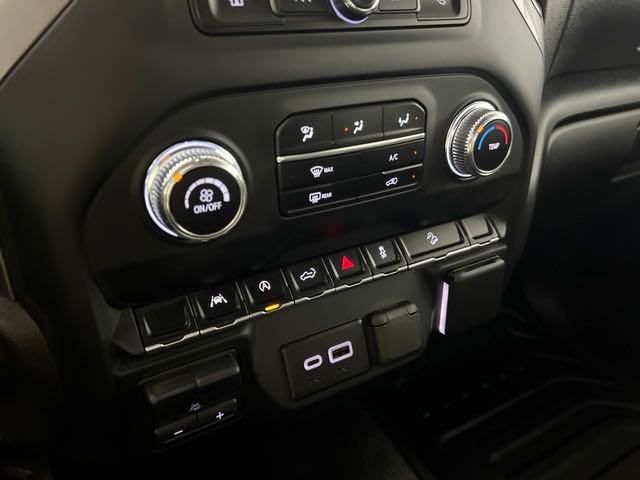 new 2024 GMC Sierra 1500 car, priced at $42,000