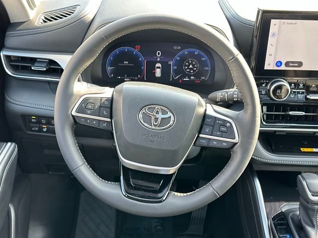 used 2024 Toyota Highlander car, priced at $50,999