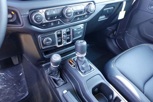 new 2025 Jeep Wrangler car, priced at $52,370