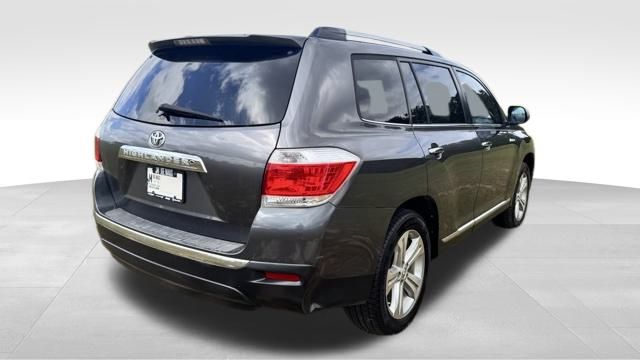 used 2012 Toyota Highlander car, priced at $6,788