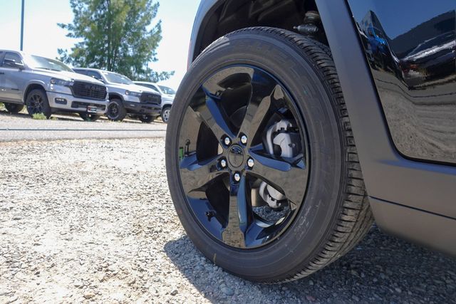 new 2025 Jeep Grand Cherokee car, priced at $41,350