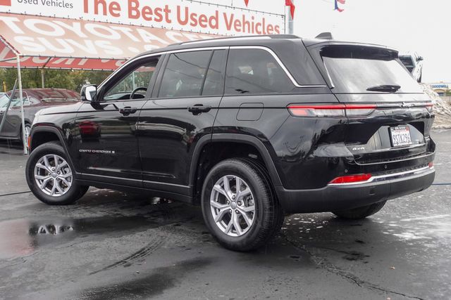 used 2022 Jeep Grand Cherokee car, priced at $27,000