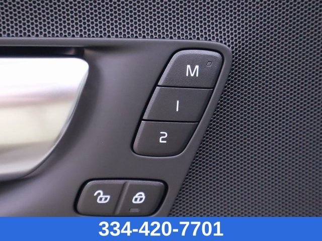 new 2025 Volvo XC60 car, priced at $52,640