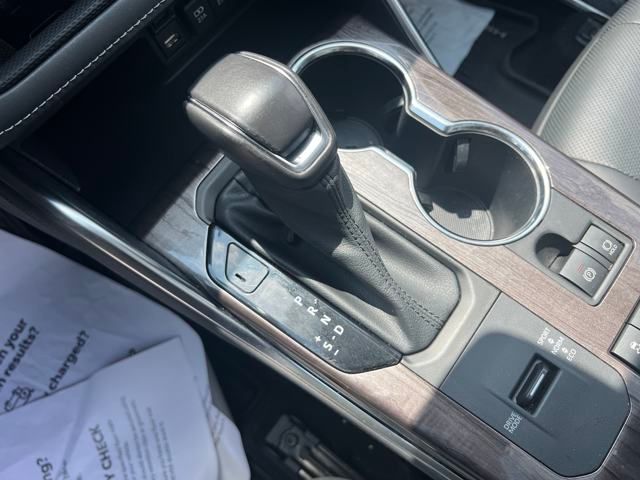 used 2021 Toyota Highlander Hybrid car, priced at $42,995