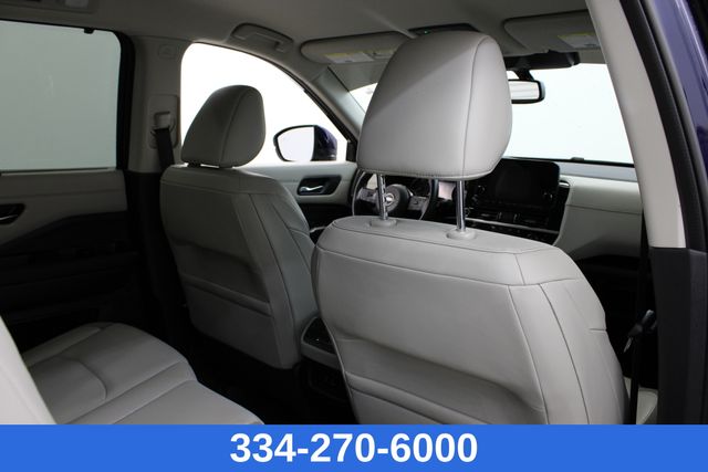 used 2022 Nissan Pathfinder car, priced at $32,999