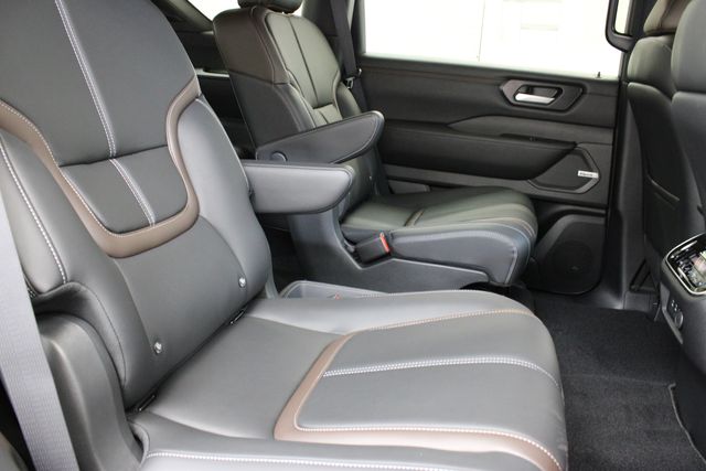 new 2025 Nissan Armada car, priced at $66,680