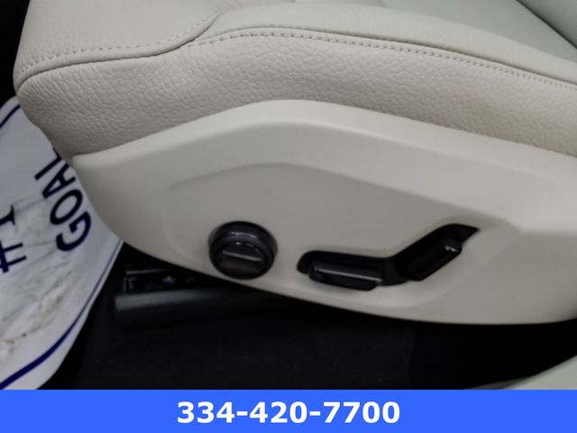 new 2025 Volvo XC90 car, priced at $66,265