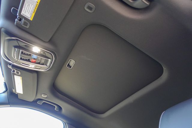 new 2025 Jeep Grand Cherokee car, priced at $40,650