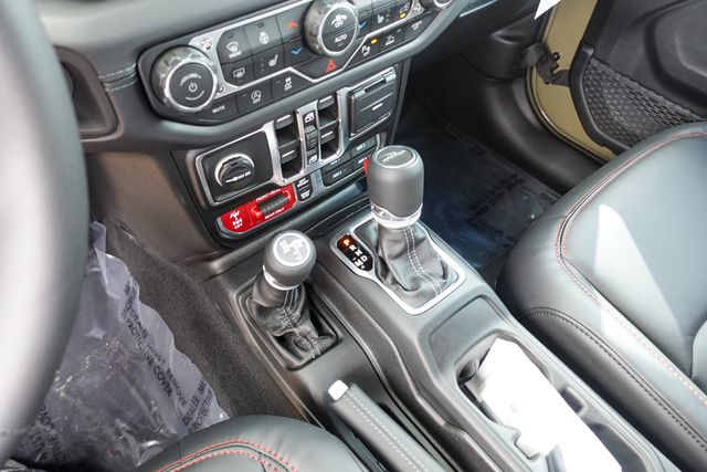 new 2025 Jeep Gladiator car, priced at $57,415