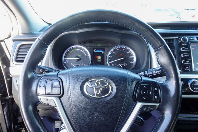 used 2018 Toyota Highlander Hybrid car, priced at $22,400