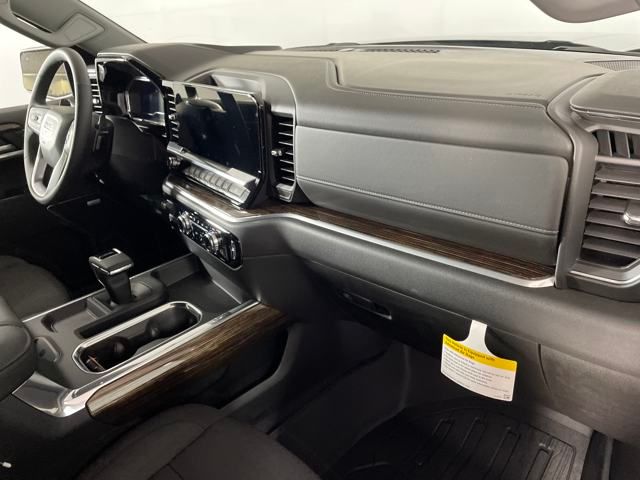 new 2025 GMC Sierra 1500 car, priced at $58,500