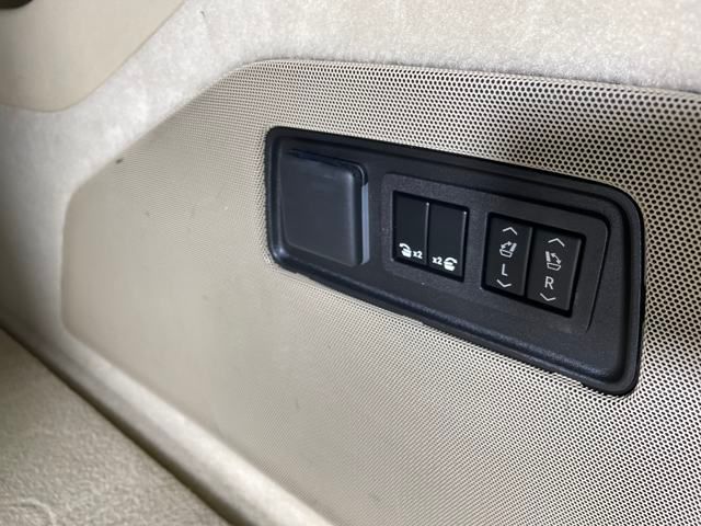 used 2023 Cadillac Escalade ESV car, priced at $69,500