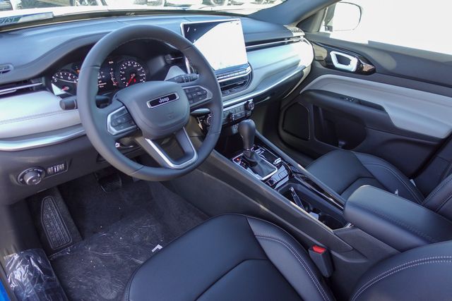 new 2025 Jeep Compass car, priced at $31,935