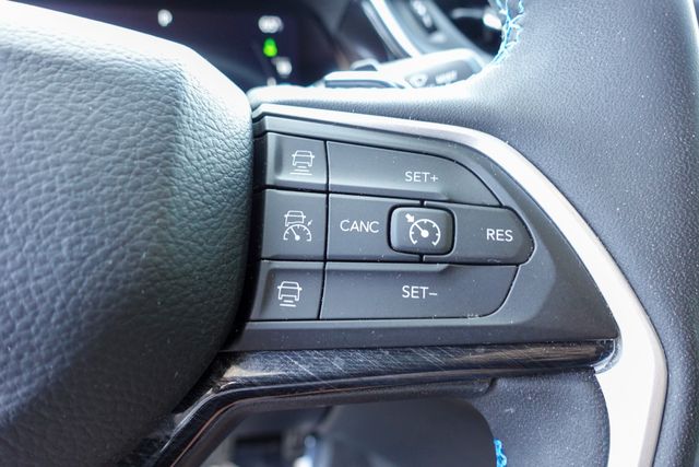 used 2023 Jeep Grand Cherokee car, priced at $36,451