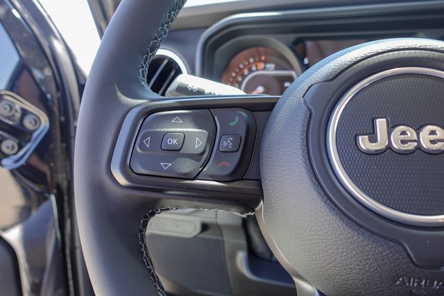 new 2025 Jeep Gladiator car, priced at $44,270