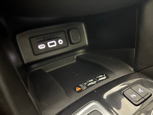 used 2022 Chevrolet Equinox car, priced at $19,500