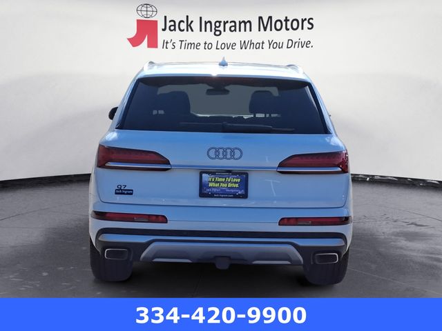 new 2025 Audi Q7 car, priced at $65,306